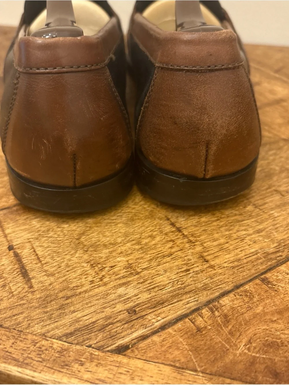 VTG GH Bass Weejuns Black & Brown Leather Slip On Penny Loafers Men's 9.5